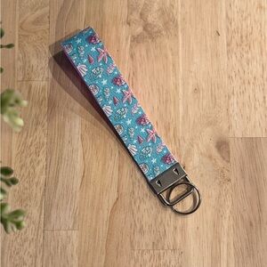 Seashell keychain
